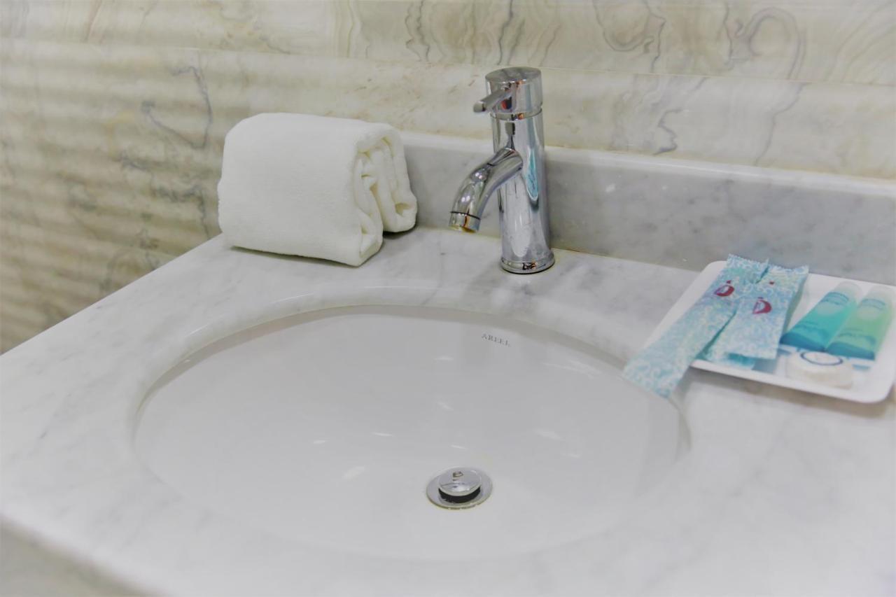 Al Deafah Hotel Apartment الضيافة للشقق الفندقية Al Buraimi Esterno foto