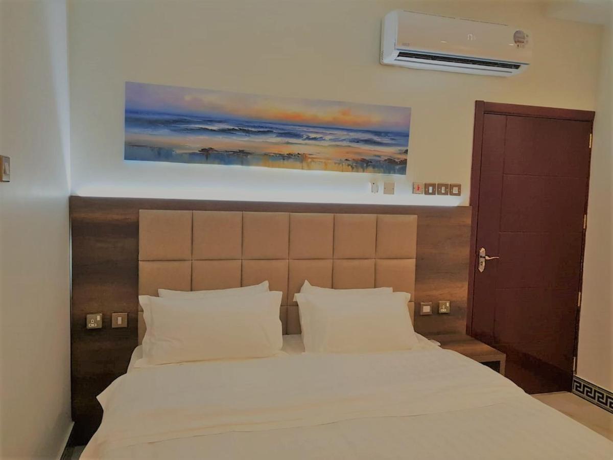 Al Deafah Hotel Apartment الضيافة للشقق الفندقية Al Buraimi Esterno foto