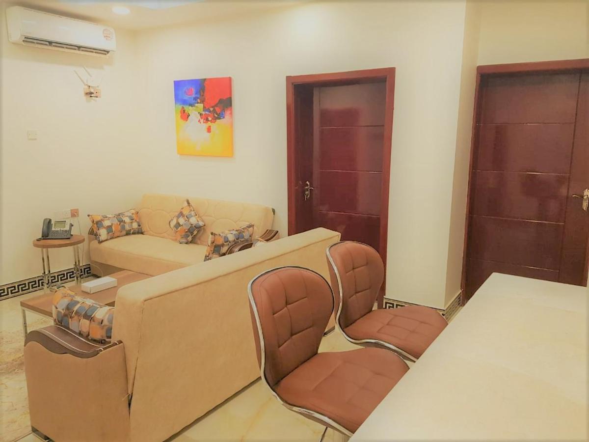 Al Deafah Hotel Apartment الضيافة للشقق الفندقية Al Buraimi Esterno foto