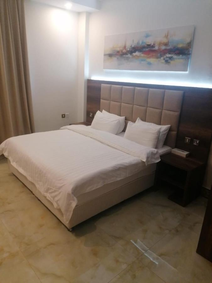 Al Deafah Hotel Apartment الضيافة للشقق الفندقية Al Buraimi Esterno foto